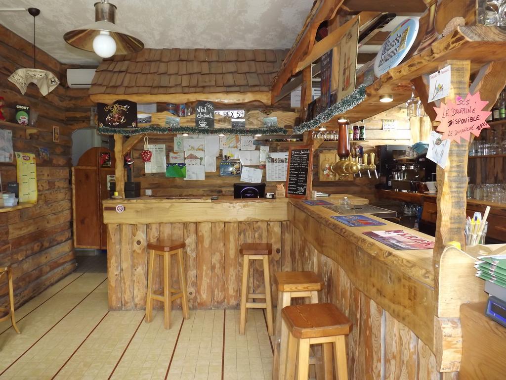 Bar Hotel Restaurant Le Margeriaz Les Deserts  Екстер'єр фото