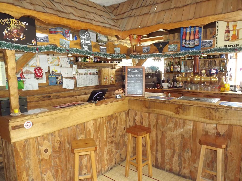 Bar Hotel Restaurant Le Margeriaz Les Deserts  Екстер'єр фото